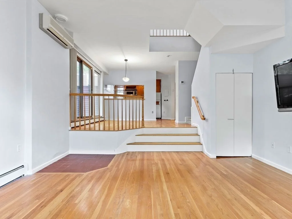 3 bed, 2 bath apartment for rent at 336 Harvard St Unit E, Harvard Square — photo 6 of 41