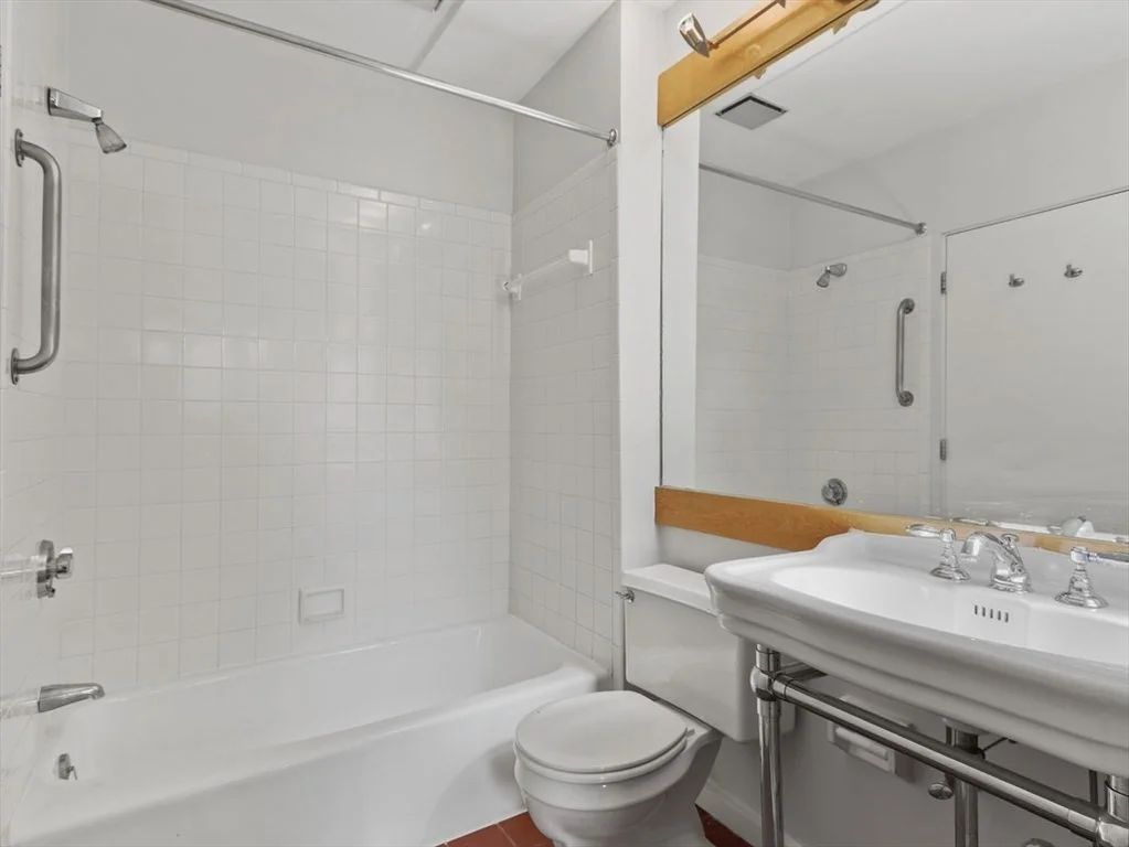 3 bed, 2 bath apartment for rent at 336 Harvard St Unit E, Harvard Square — photo 16 of 41