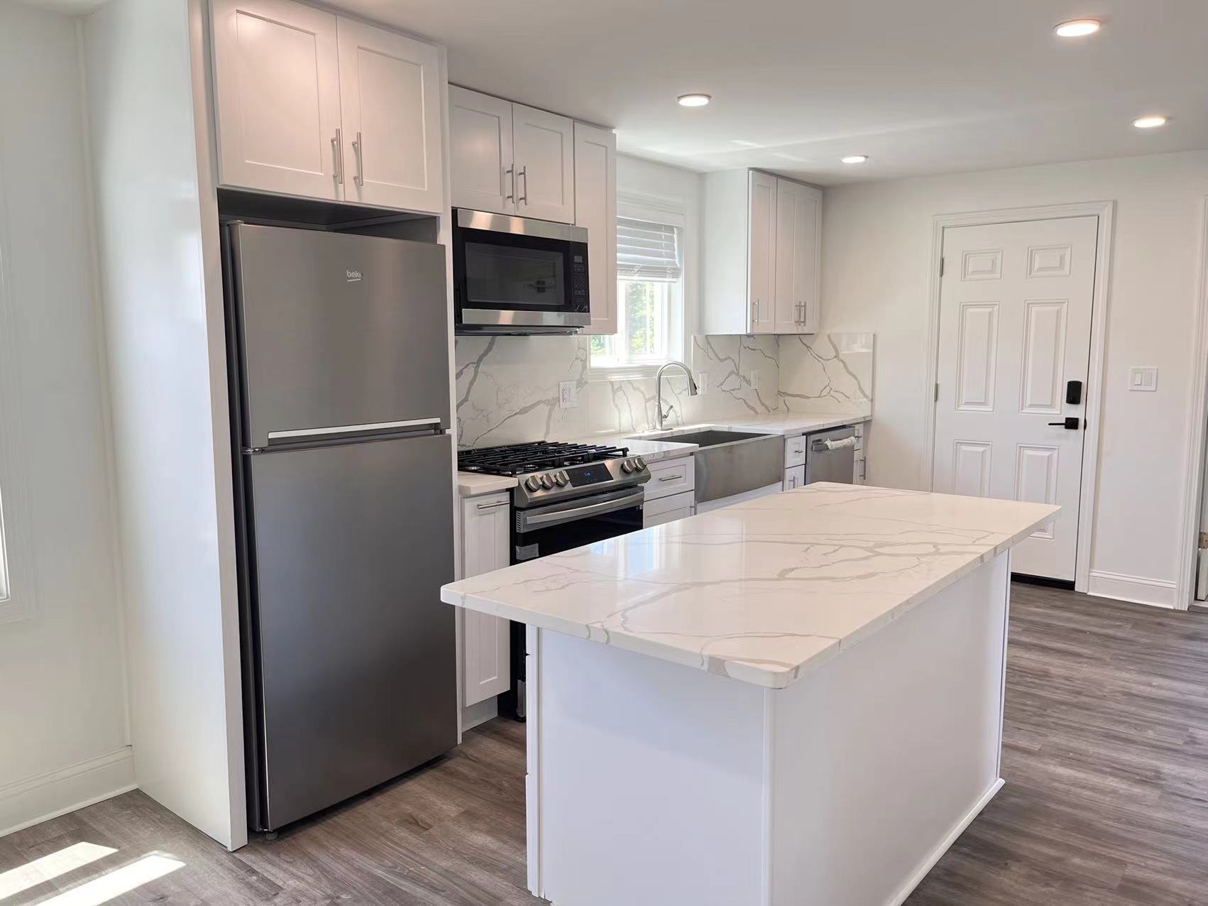 2 bed, 1 bath apartment for rent at 336 Lowell St Unit 2, Magoun Square — photo 3 of 9