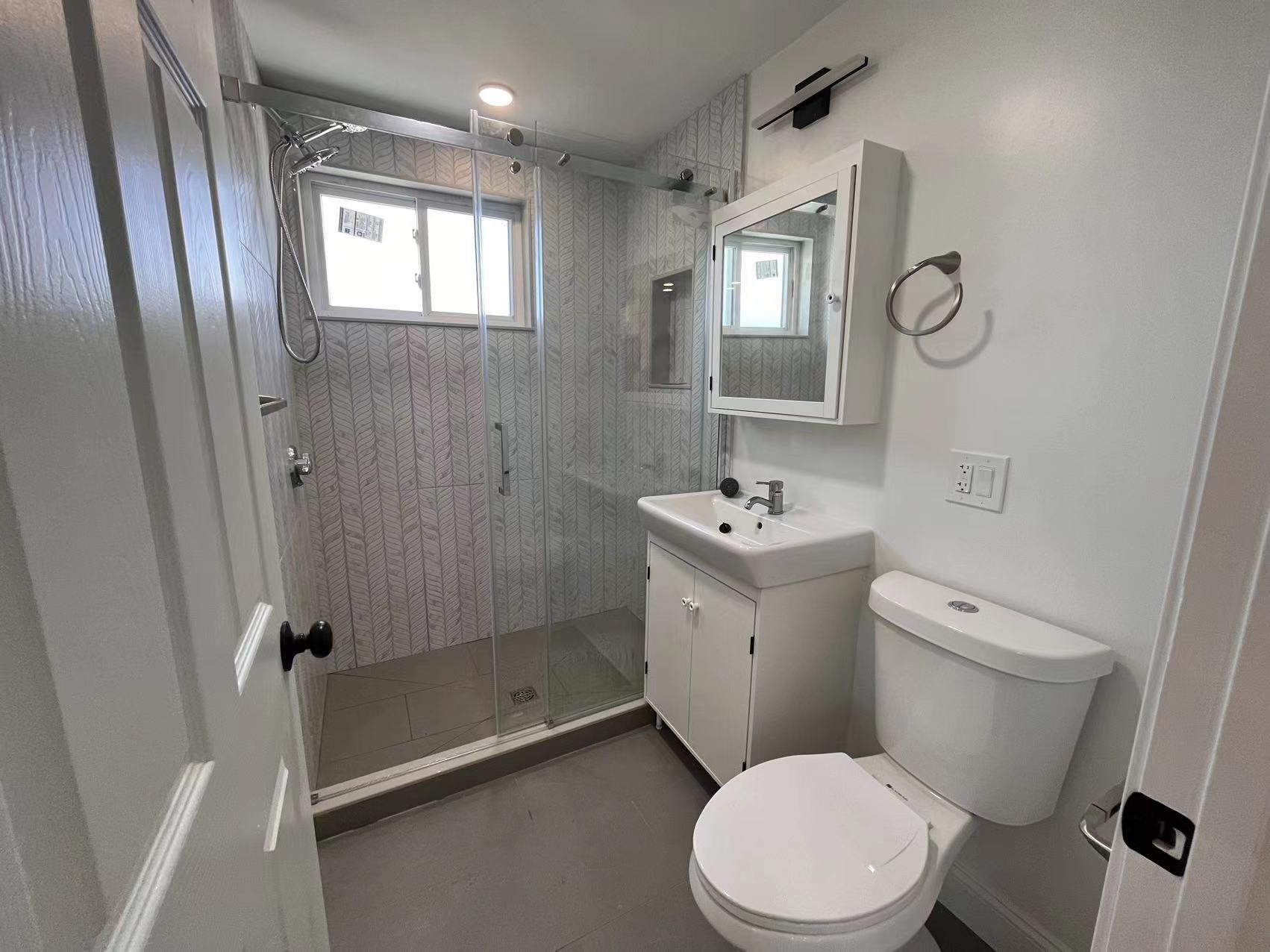 2 bed, 1 bath apartment for rent at 336 Lowell St Unit 2, Magoun Square — photo 9 of 9