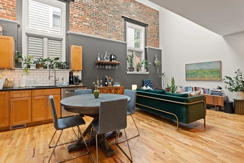 2 bed, 2.5 bath apartment for rent at 336 Saratoga St Unit 3, East Boston — photo 7 of 13