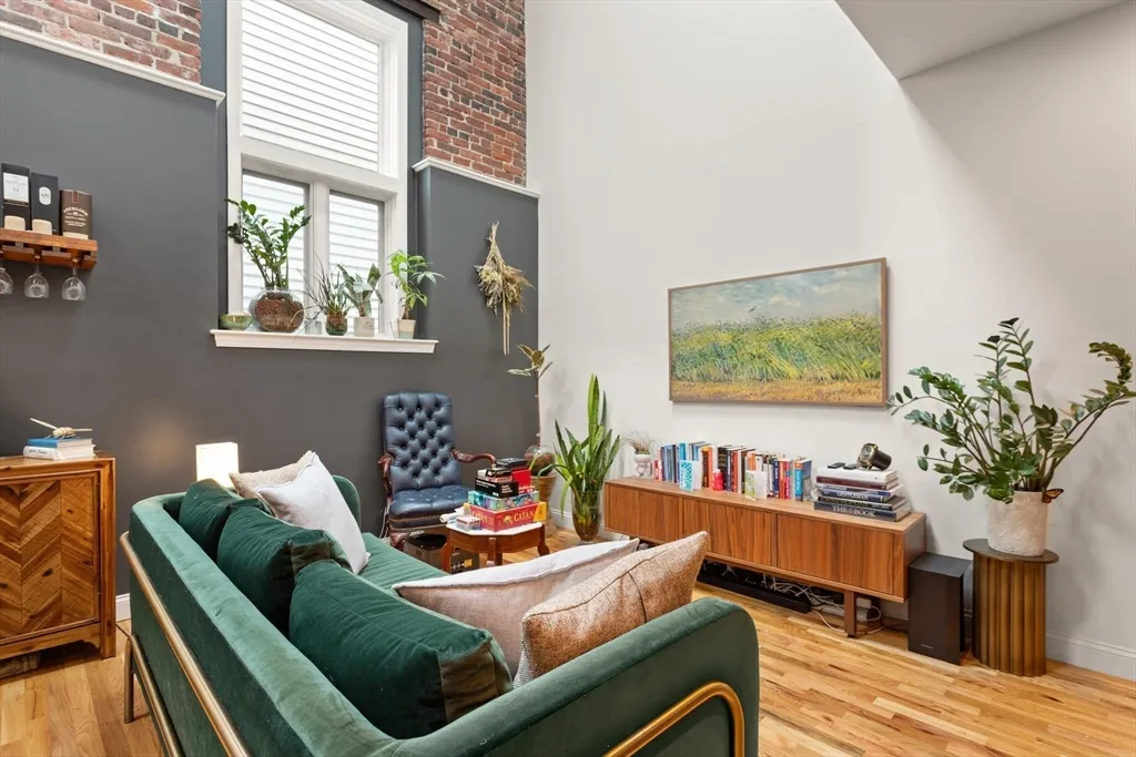 2 bed, 2.5 bath apartment for rent at 336 Saratoga St Unit 3, East Boston — photo 5 of 13