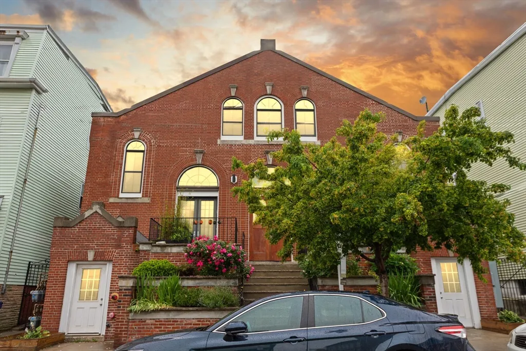 2 bed, 2.5 bath apartment for rent at 336 Saratoga St Unit 3, East Boston