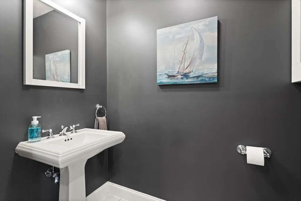 2 bed, 2.5 bath apartment for rent at 336 Saratoga St Unit 3, East Boston — photo 12 of 13