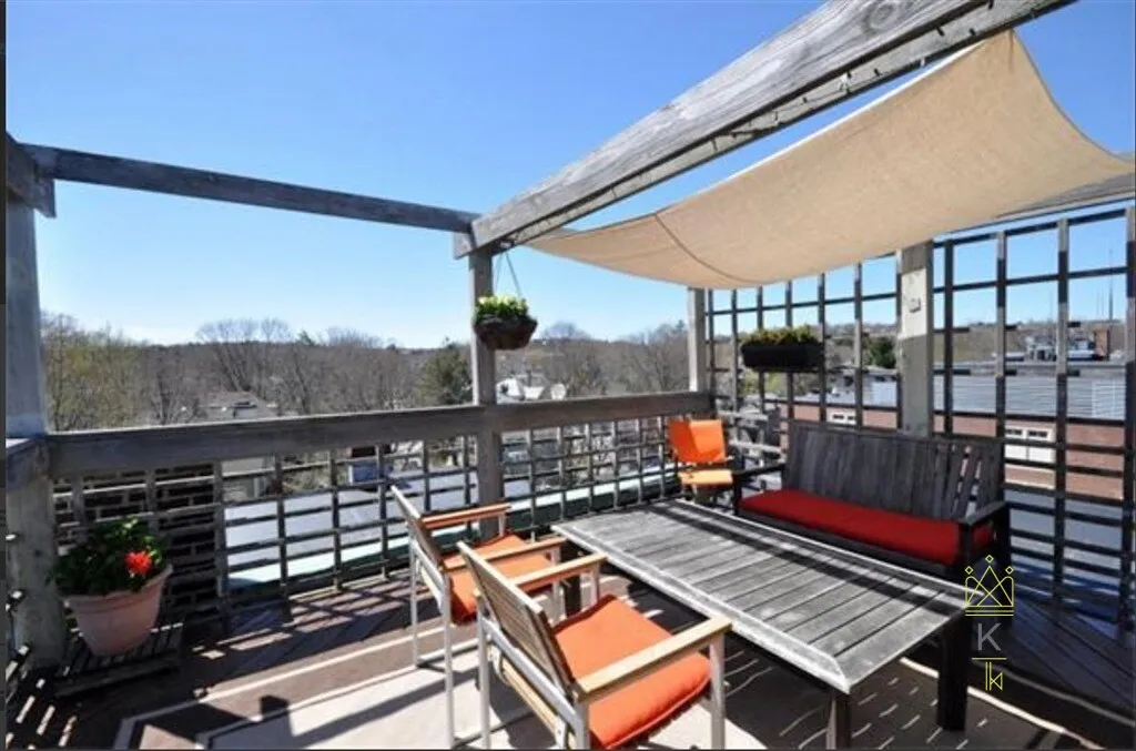 3 bed, 1.5 bath apartment for rent at 336 Washington St Unit 3, Emerson Gardens — photo 10 of 12