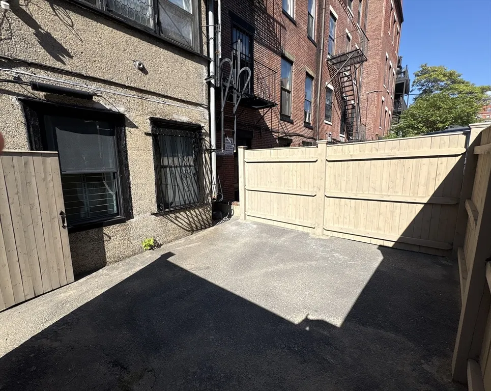 1 bed, 1 bath apartment for rent at 337 Beacon St Unit 1, Back Bay — photo 10 of 11