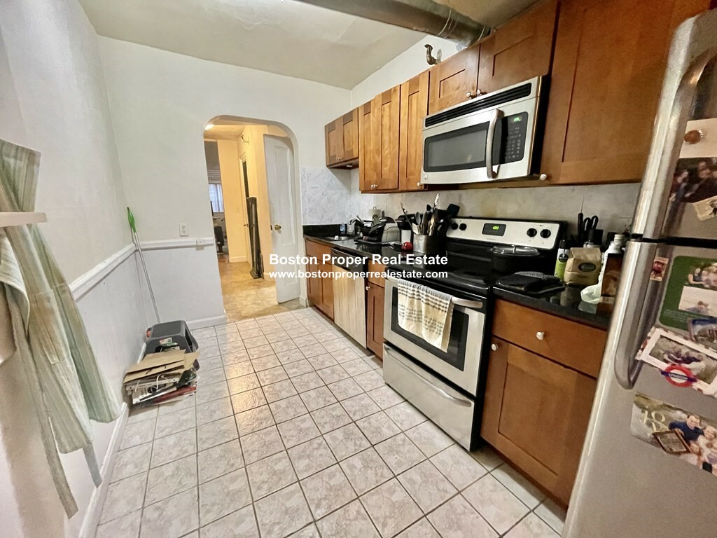 1 bed, 1 bath apartment for rent at 337 Beacon St Unit 101, Back Bay — photo 8 of 14