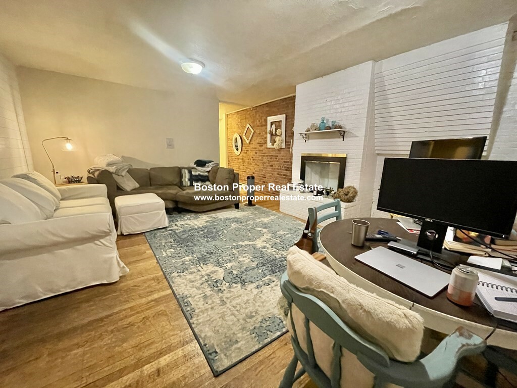 1 bed, 1 bath apartment for rent at 337 Beacon St Unit 101, Back Bay