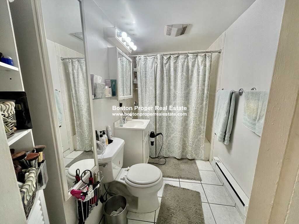 1 bed, 1 bath apartment for rent at 337 Beacon St Unit 101, Back Bay — photo 10 of 14