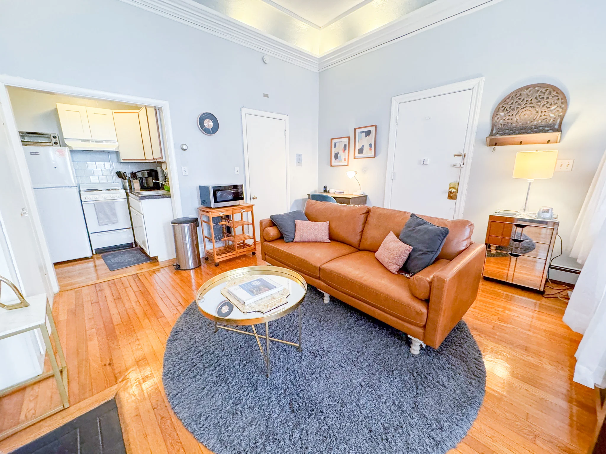 Studio bed, 1 bath apartment for rent at 337 Beacon St Unit 2, Back Bay