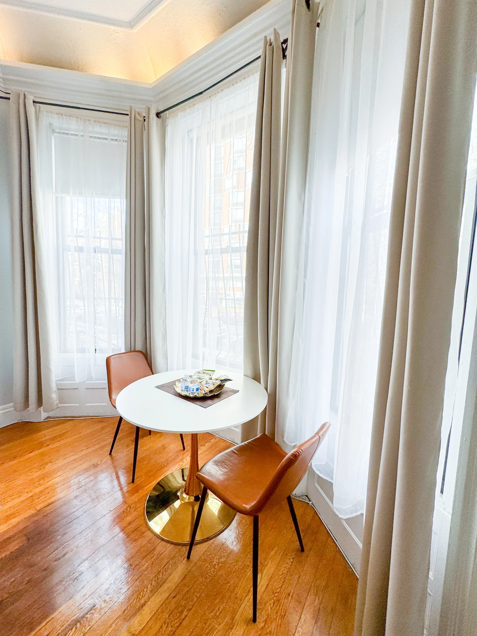 Studio bed, 1 bath apartment for rent at 337 Beacon St Unit 2, Back Bay — photo 6 of 8