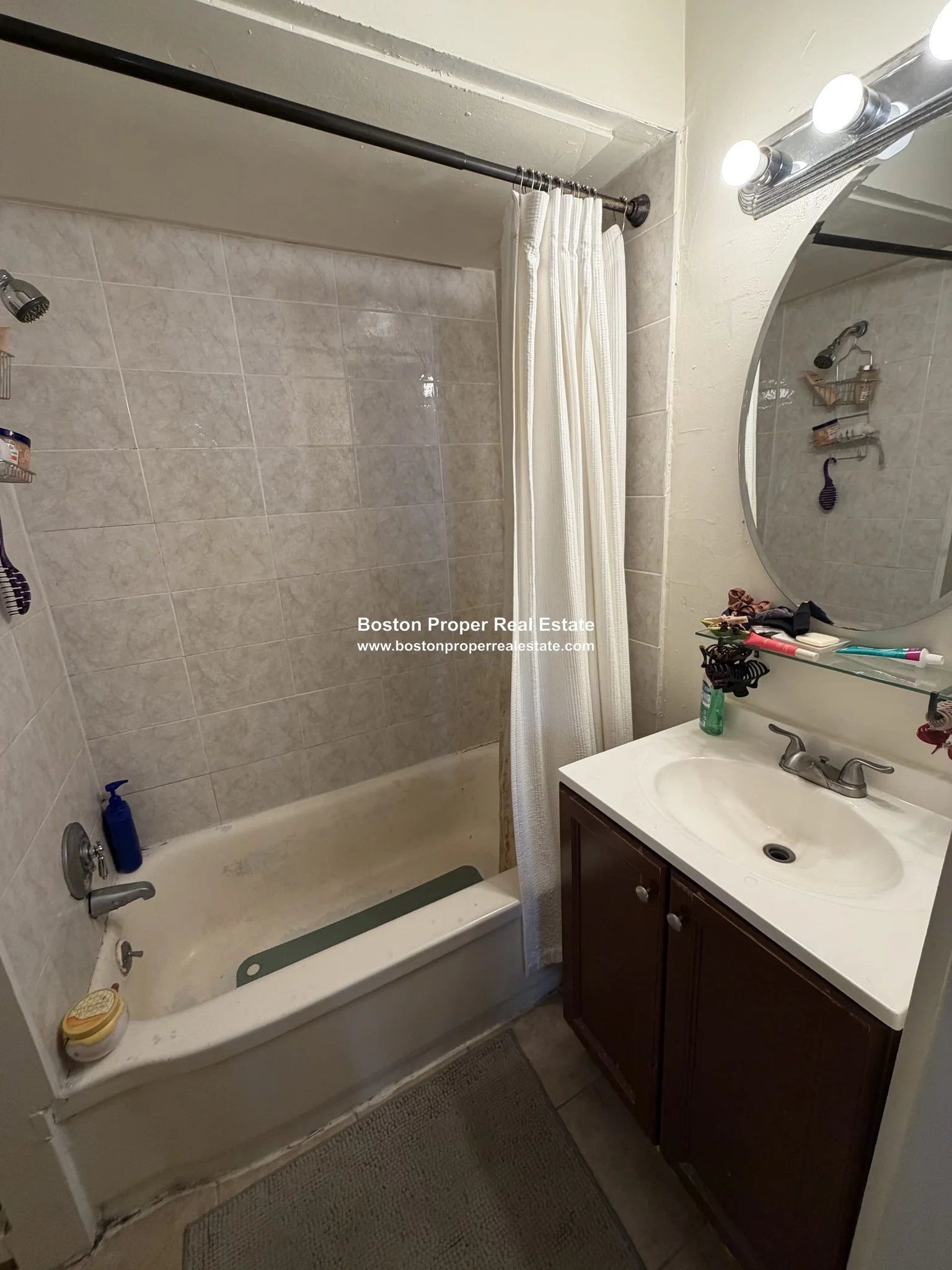 1 bed, 1 bath apartment for rent at 337 Beacon St Unit 4, Back Bay — photo 9 of 10