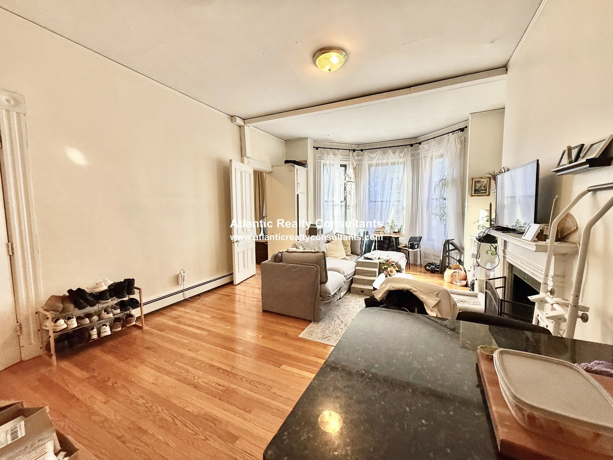 1 bed, 1 bath apartment for rent at 337 Beacon St Unit 401, Back Bay — photo 5 of 11