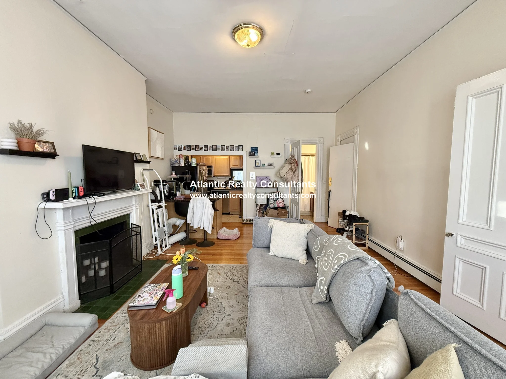 1 bed, 1 bath apartment for rent at 337 Beacon St Unit 401, Back Bay — photo 3 of 11
