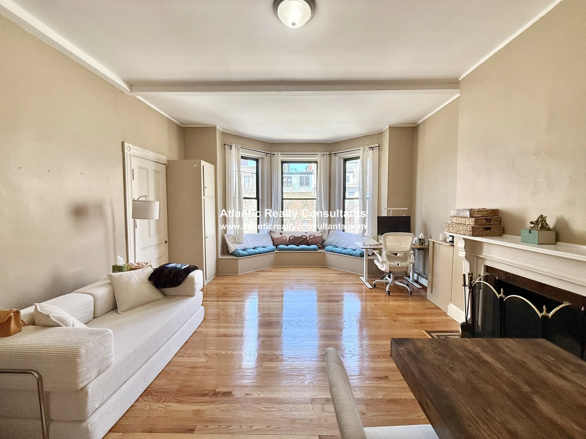 1 bed, 1 bath apartment for rent at 337 Beacon St Unit 601, Back Bay