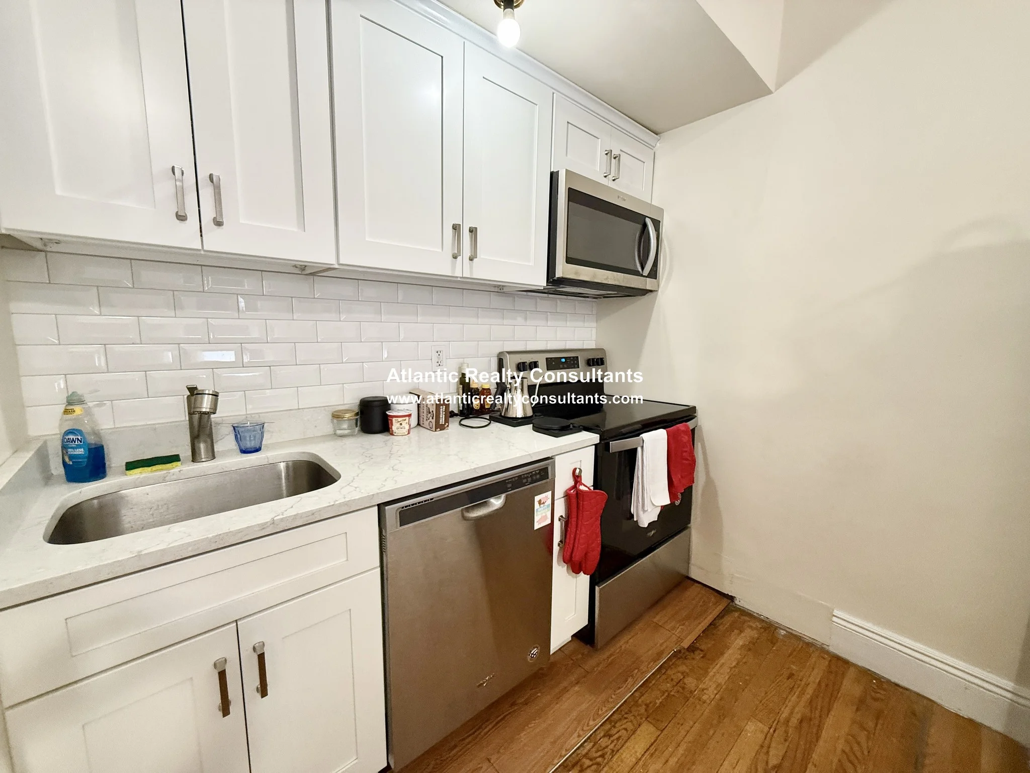 Studio bed, 1 bath apartment for rent at 337 Beacon St Unit 701, Back Bay — photo 7 of 9
