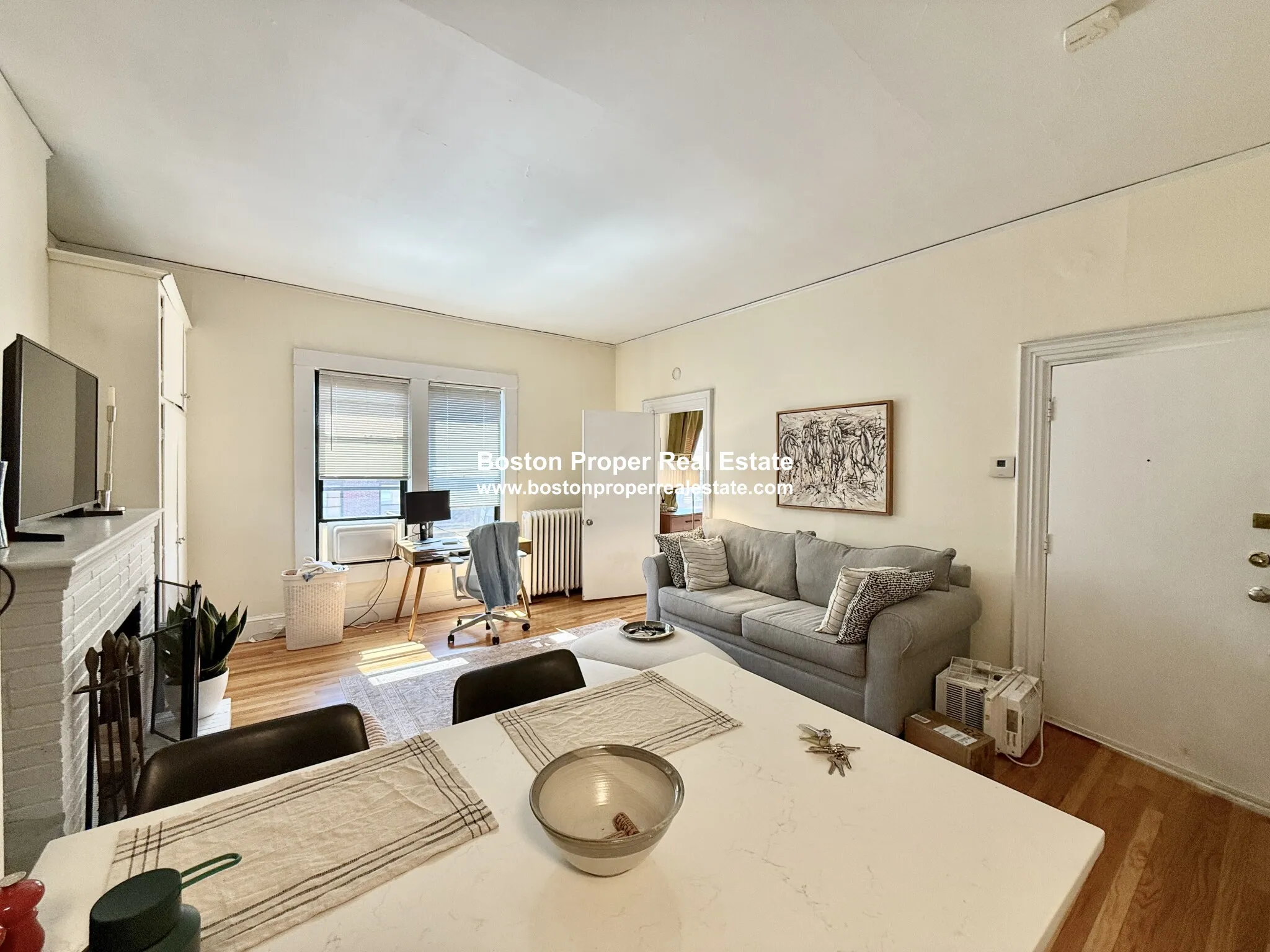 1 bed, 1 bath apartment for rent at 337 Beacon St Unit 9, Back Bay — photo 2 of 15