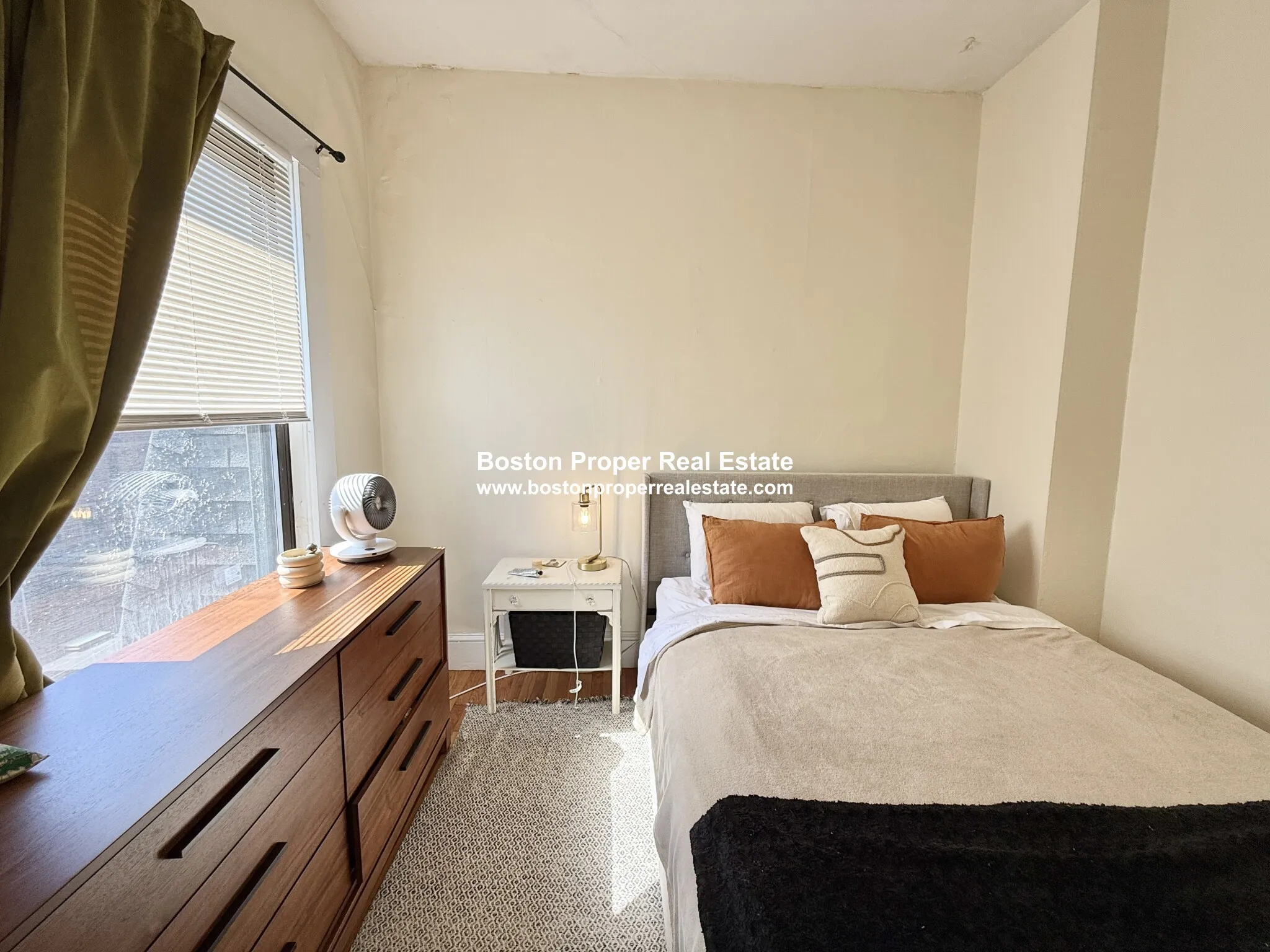1 bed, 1 bath apartment for rent at 337 Beacon St Unit 9, Back Bay — photo 7 of 15