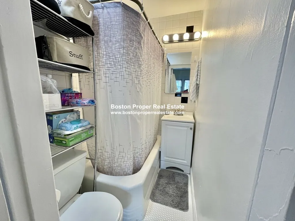 1 bed, 1 bath apartment for rent at 337 Beacon St Unit 9, Back Bay — photo 14 of 15