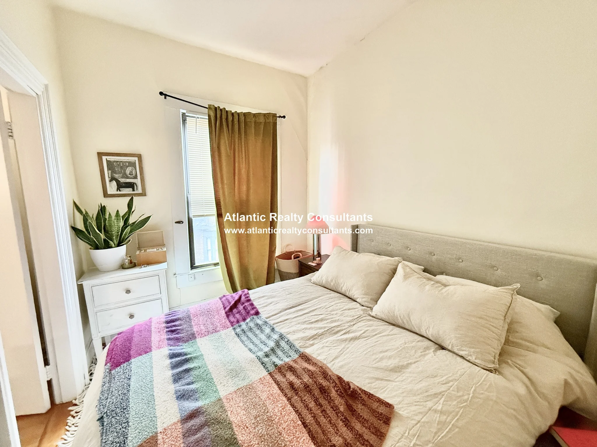 1 bed, 1 bath apartment for rent at 337 Beacon St Unit 901, Back Bay — photo 6 of 10