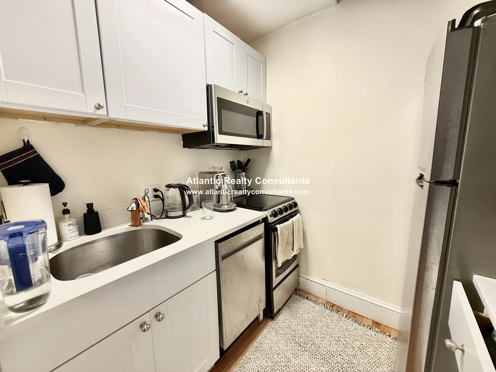 1 bed, 1 bath apartment for rent at 337 Beacon St Unit 901, Back Bay — photo 5 of 10