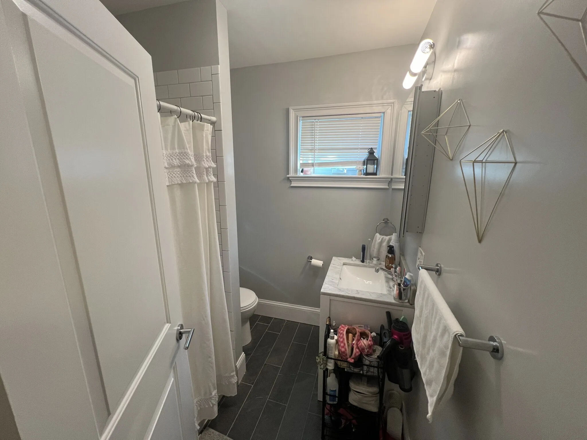 3 bed, 2 bath apartment for rent at 337 Highland Ave Unit 2, Powder House Square — photo 13 of 31
