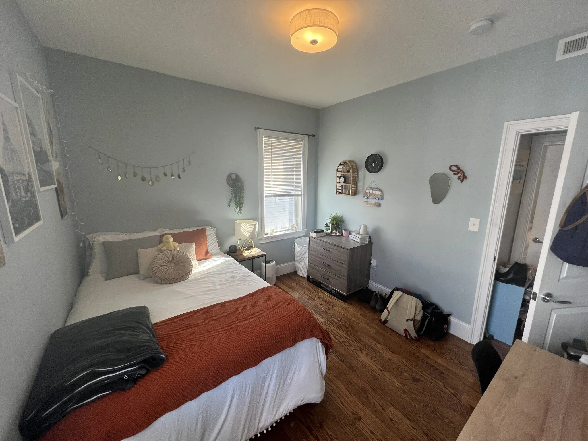 3 bed, 2 bath apartment for rent at 337 Highland Ave Unit 2, Powder House Square — photo 22 of 31