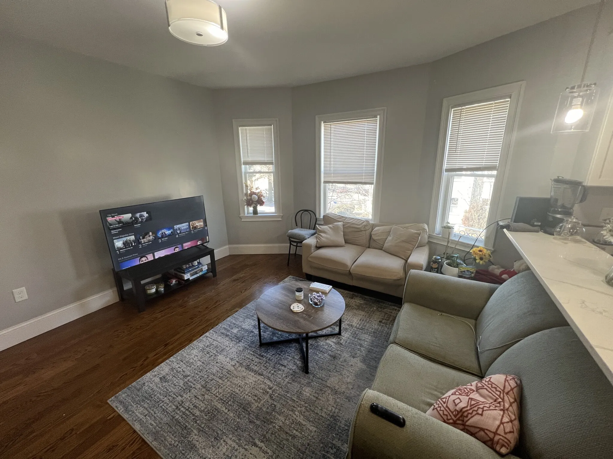 3 bed, 2 bath apartment for rent at 337 Highland Ave Unit 2, Powder House Square — photo 6 of 31