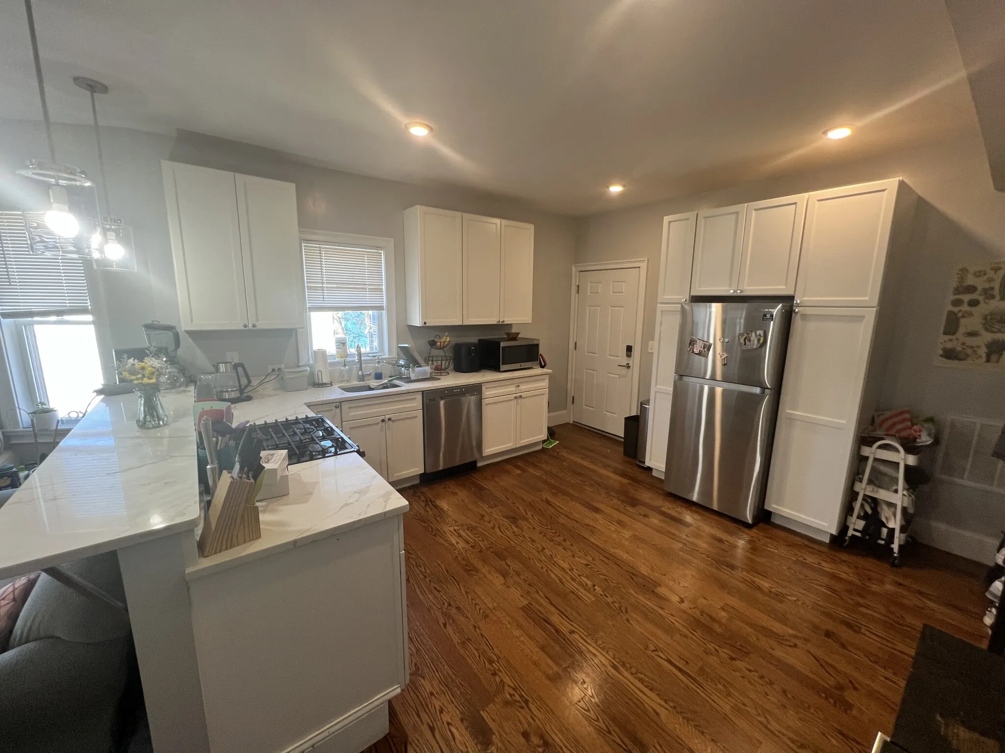 3 bed, 2 bath apartment for rent at 337 Highland Ave Unit 2, Powder House Square — photo 11 of 31