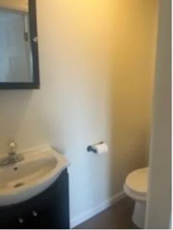2 bed, 1 bath apartment for rent at 337 Sargeant St Unit 1R, Holyoke — photo 11 of 13