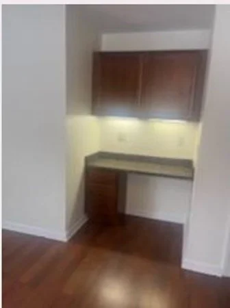 2 bed, 1 bath apartment for rent at 337 Sargeant St Unit 1R, Holyoke — photo 5 of 13