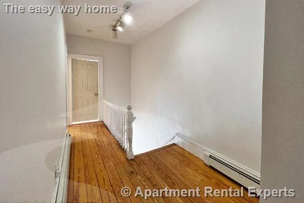 3 bed, 1 bath apartment for rent at 337A Beacon St, Porter Square — photo 4 of 10