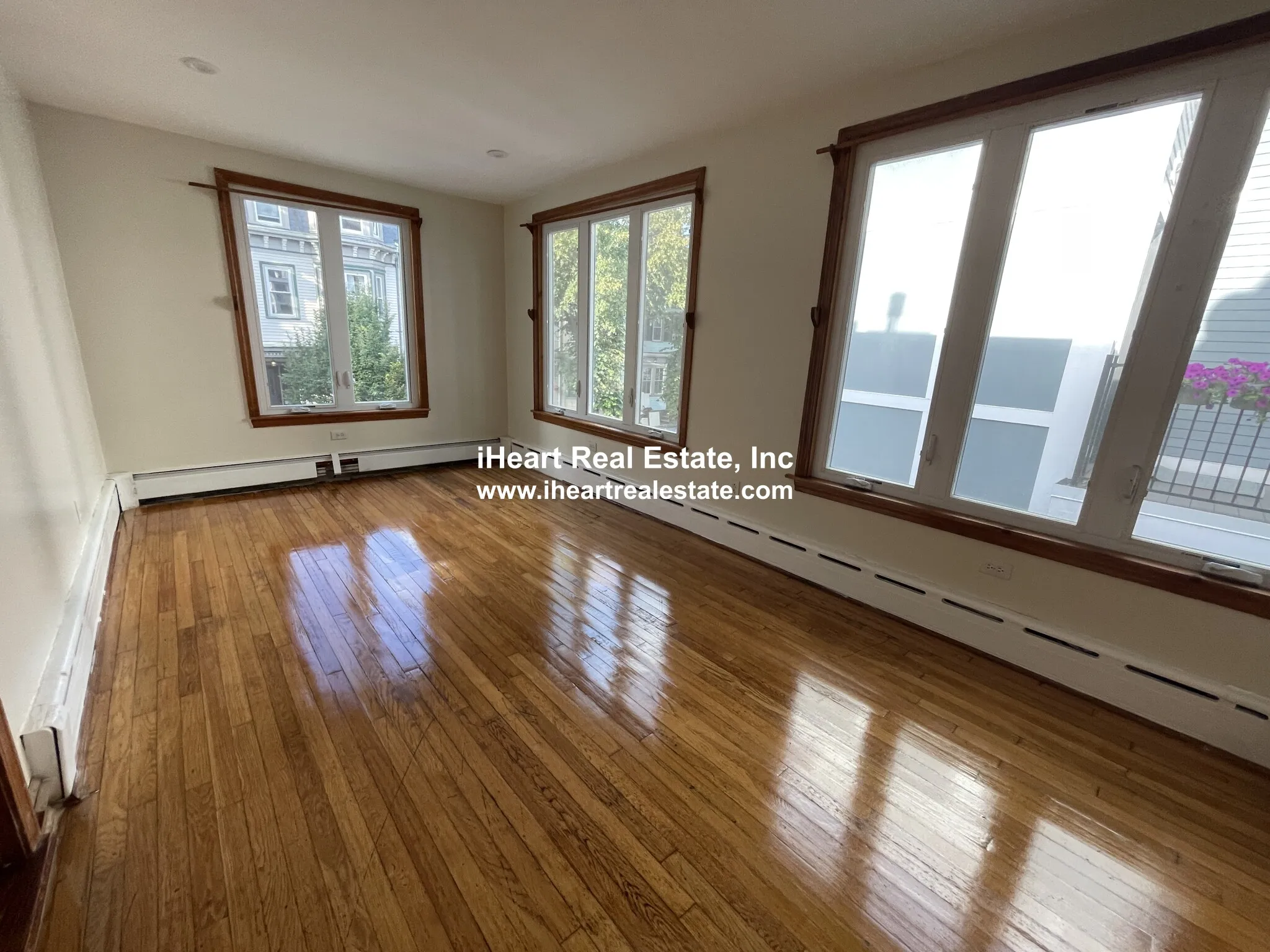 5 bed, 2.5 bath apartment for rent at 338 K St Unit 1, South Boston — photo 30 of 32