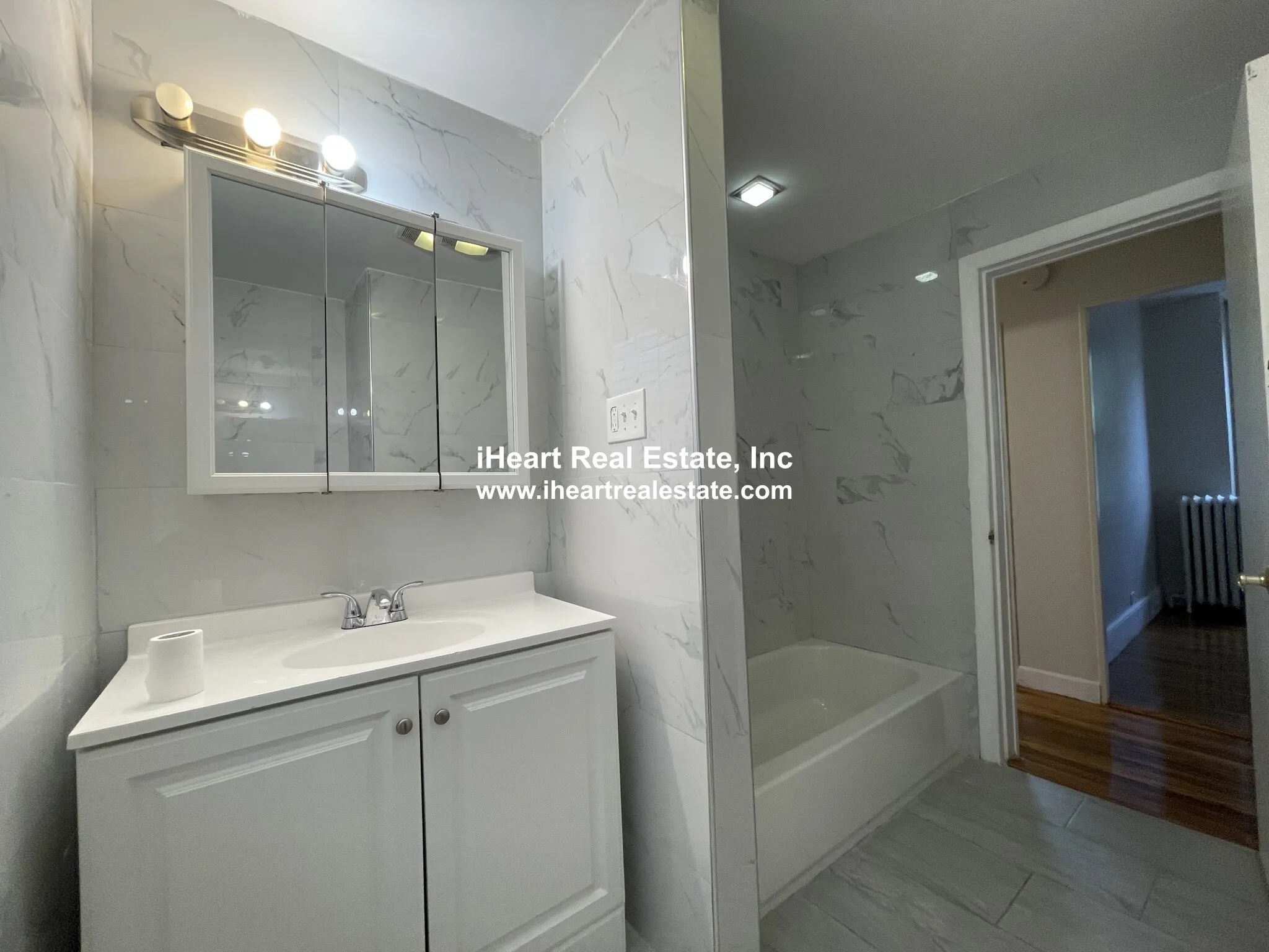 5 bed, 2.5 bath apartment for rent at 338 K St Unit 1, South Boston — photo 20 of 32