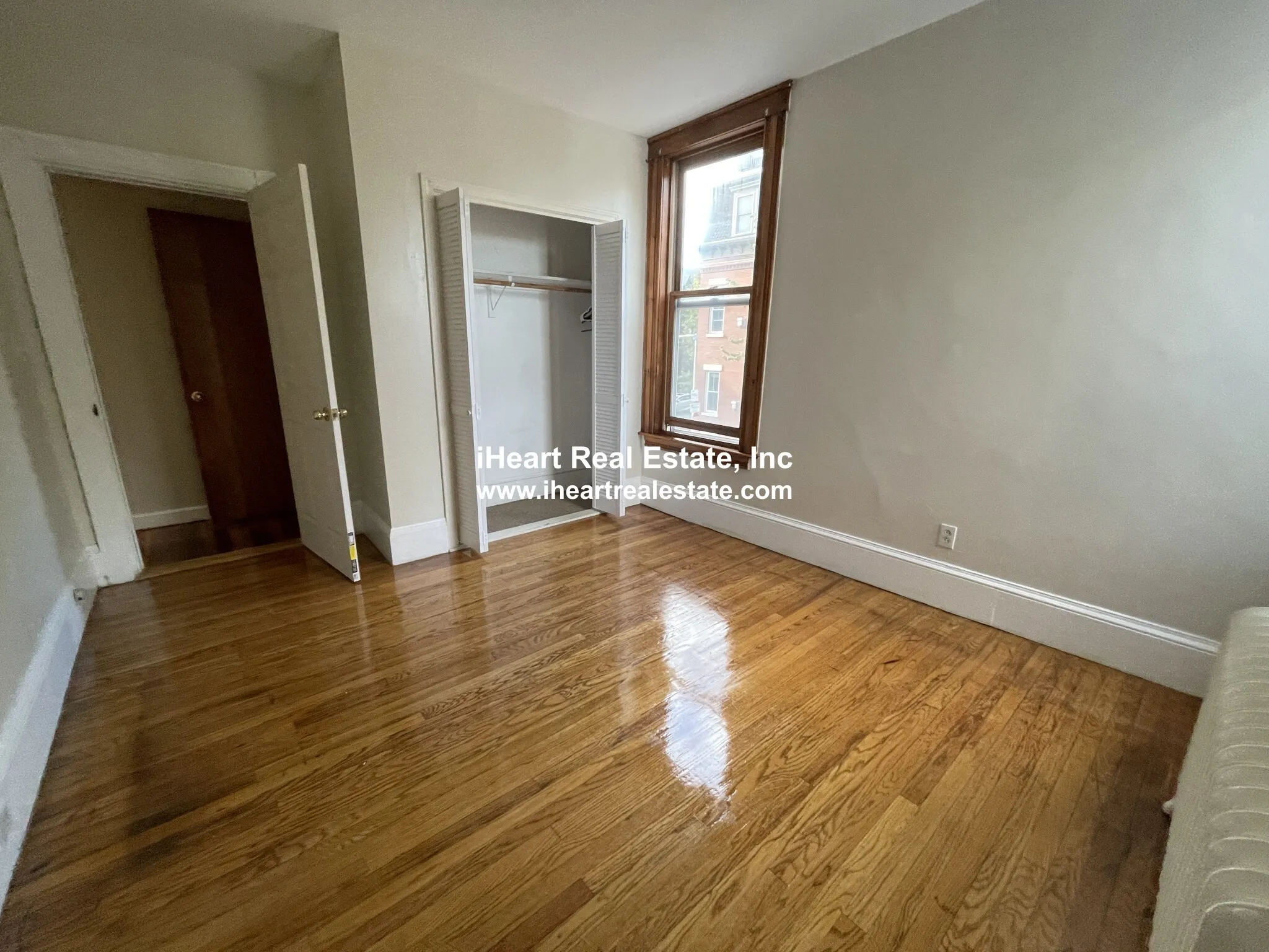 5 bed, 2.5 bath apartment for rent at 338 K St Unit 1, South Boston — photo 26 of 32