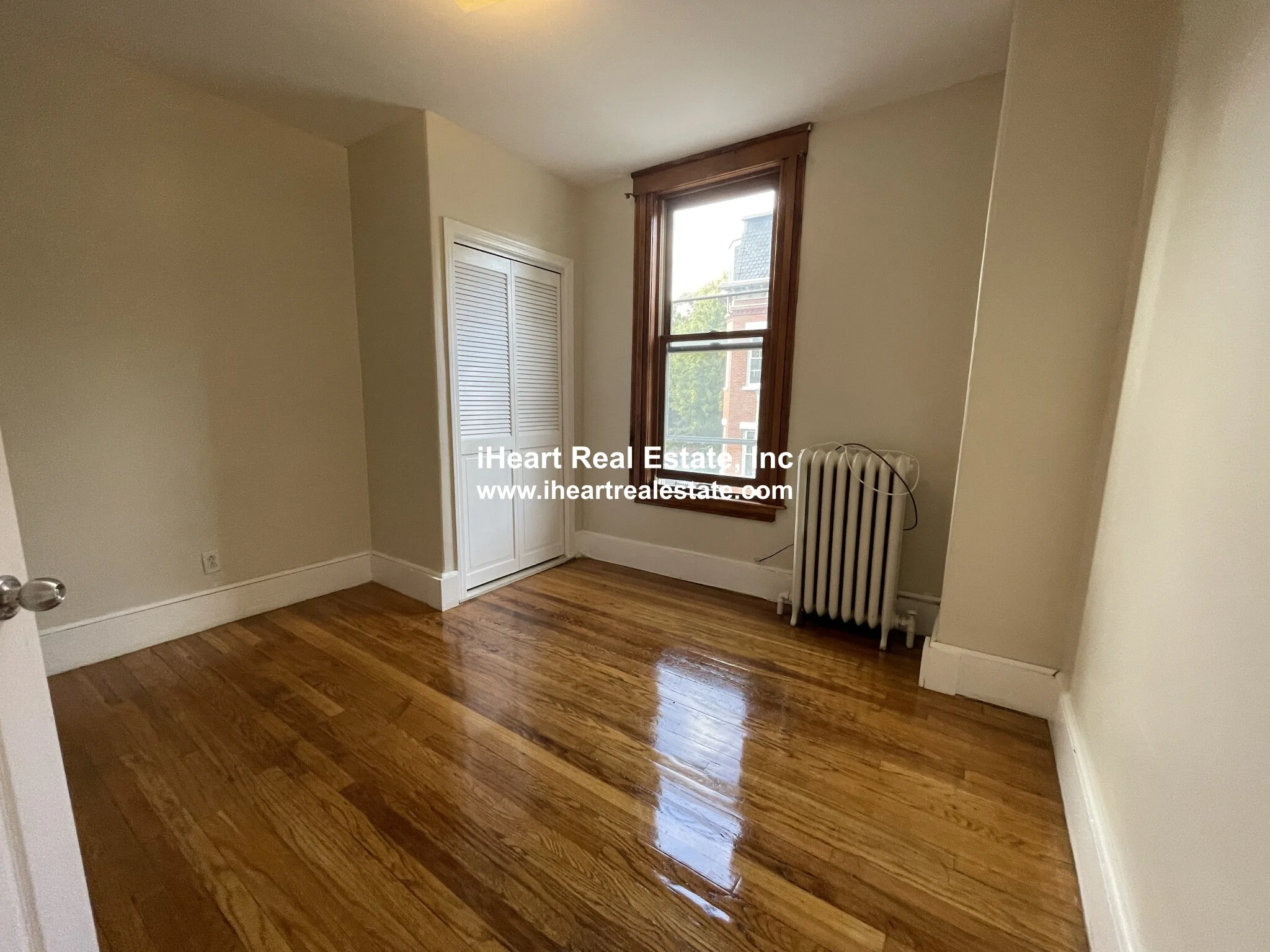 5 bed, 2.5 bath apartment for rent at 338 K St Unit 1, South Boston — photo 32 of 32