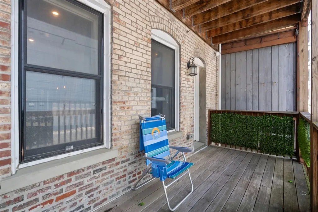 2 bed, 2 bath apartment for rent at 338 Meridian St Unit 2, Central Square — photo 19 of 20