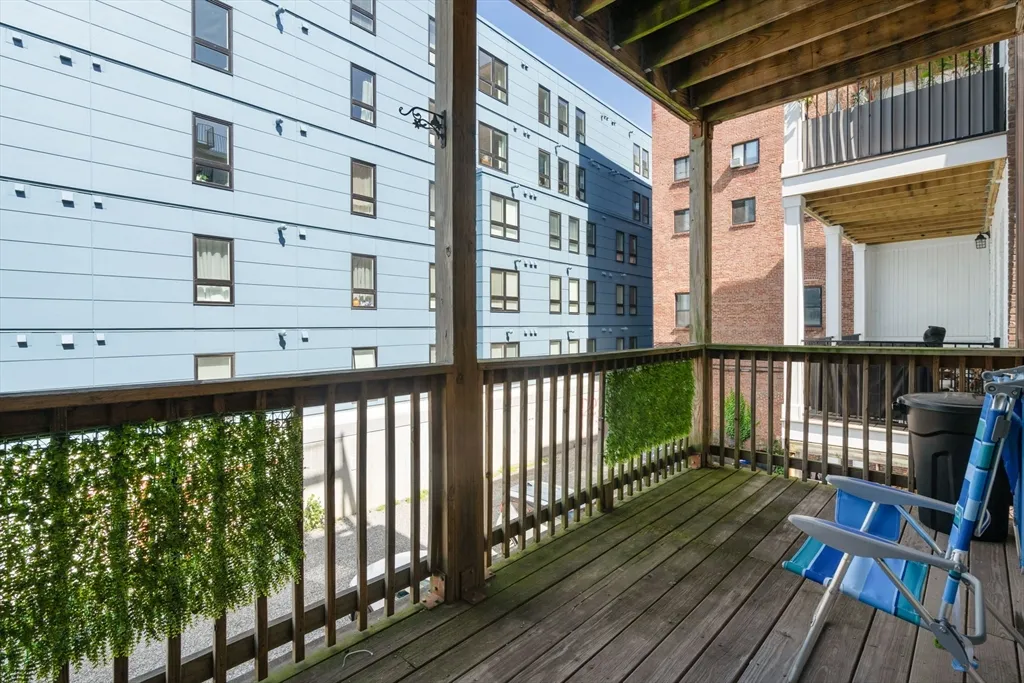 2 bed, 2 bath apartment for rent at 338 Meridian St Unit 2, Central Square — photo 18 of 20