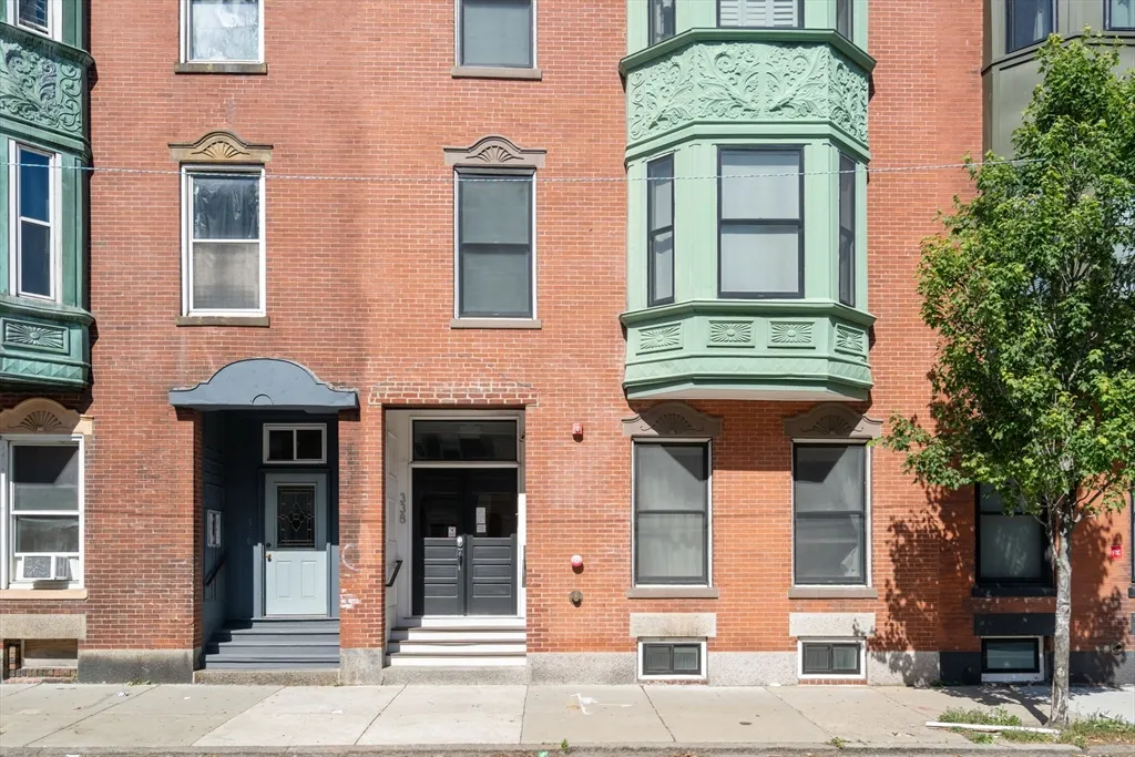 2 bed, 2 bath apartment for rent at 338 Meridian St Unit 2, Central Square — photo 20 of 20