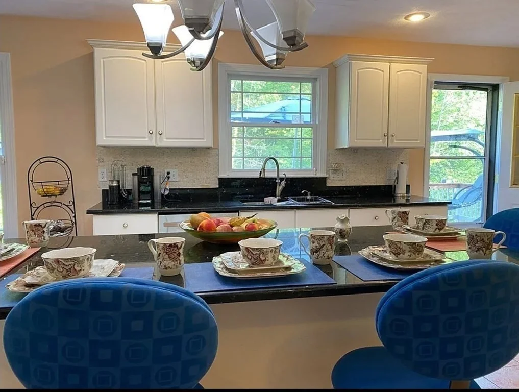 4 bed, 2 bath apartment for rent at 338 River Rd Unit N/A, Andover — photo 10 of 28