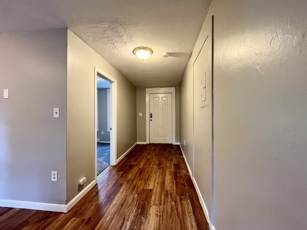 1 bed, 1 bath apartment for rent at 338 Summer Unit 5, Franklin — photo 5 of 17