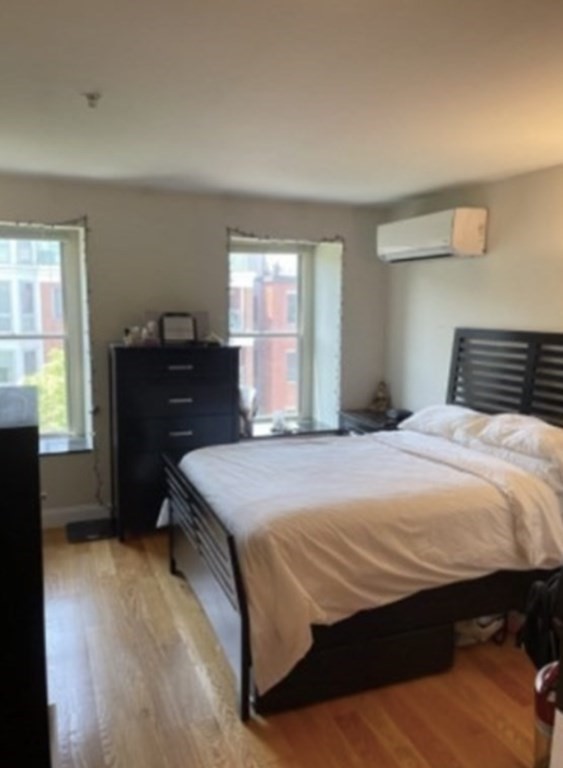 Studio bed, 1 bath apartment for rent at 338 W Broadway Unit 10, South Boston — photo 3 of 6