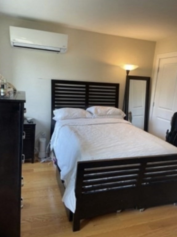 Studio bed, 1 bath apartment for rent at 338 W Broadway Unit 10, South Boston — photo 2 of 6