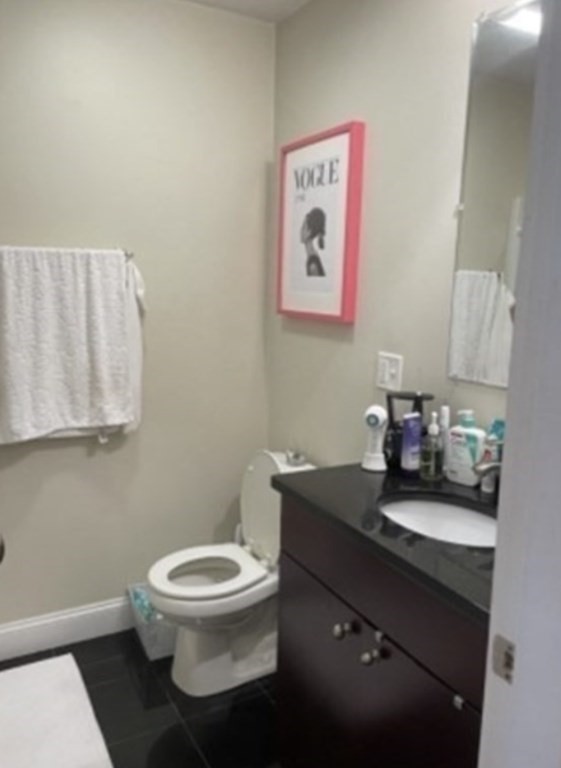 Studio bed, 1 bath apartment for rent at 338 W Broadway Unit 10, South Boston — photo 5 of 6