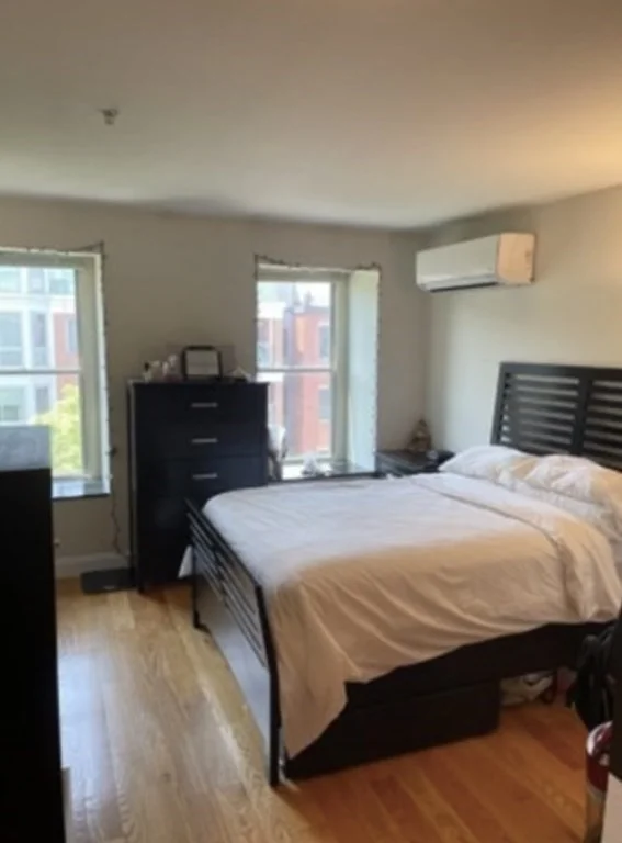 Studio bed, 1 bath apartment for rent at 338 W Broadway Unit 2, South Boston — photo 3 of 6