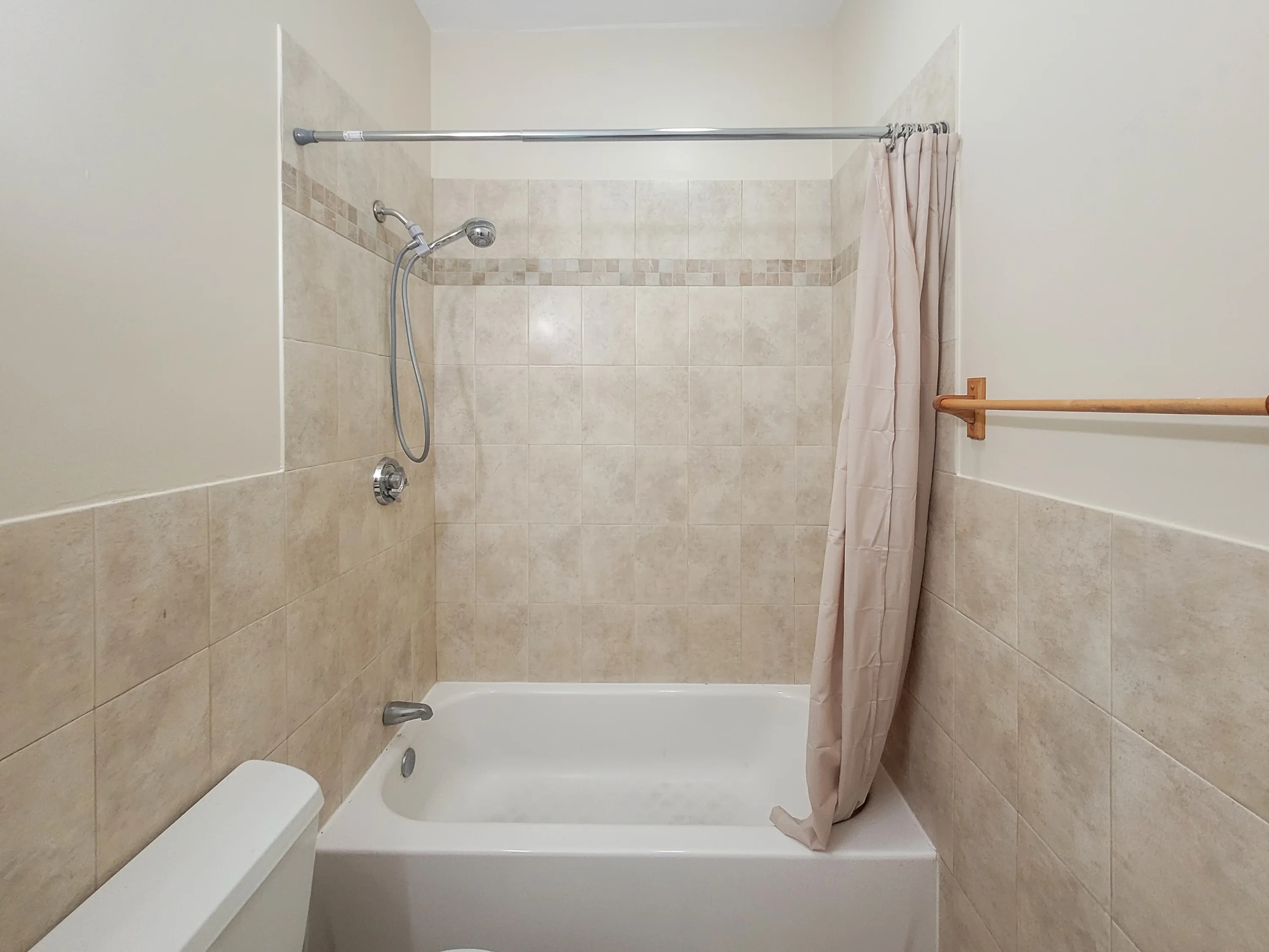3 bed, 1 bath apartment for rent at 338 Warren St Unit 3, Roxbury — photo 10 of 10