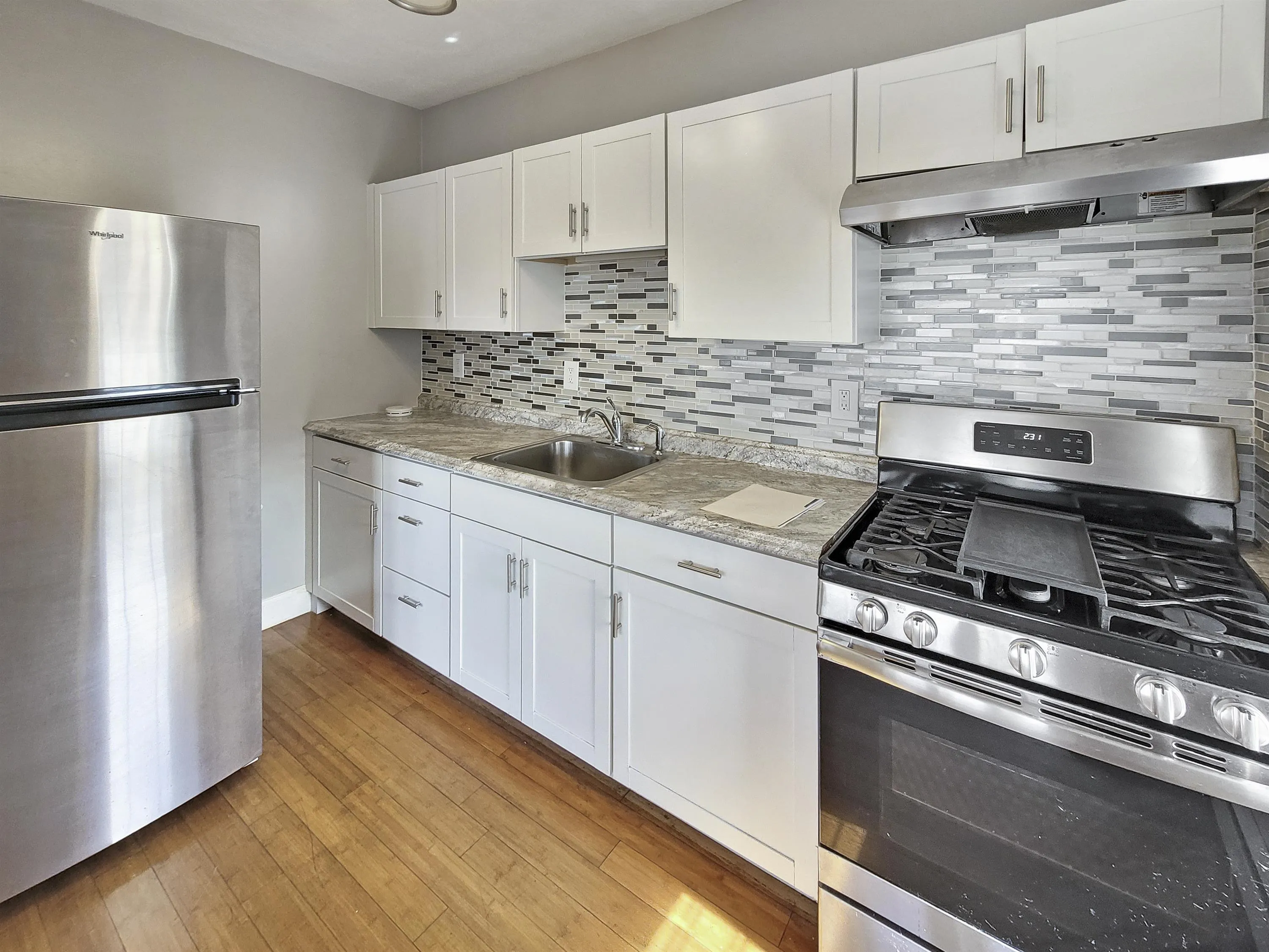 3 bed, 1 bath apartment for rent at 338 Warren St Unit 6, Roxbury — photo 6 of 10