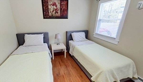 3 bed, 2 bath apartment for rent at 338 Western Ave Unit 1, Riverside — photo 11 of 20