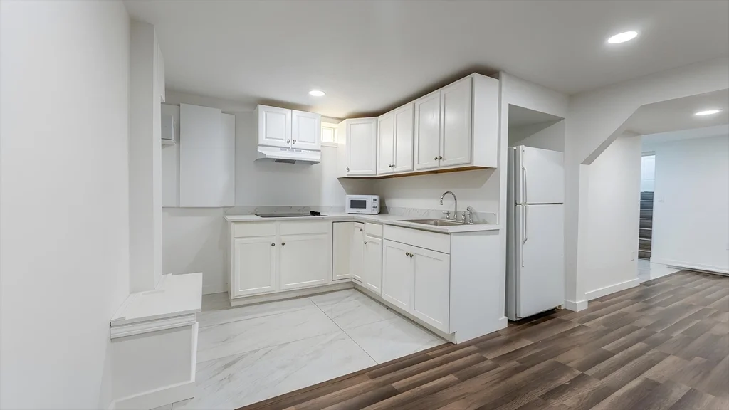 1 bed, 1 bath apartment for rent at 338 Whiting Ave Unit B, Dedham — photo 2 of 12