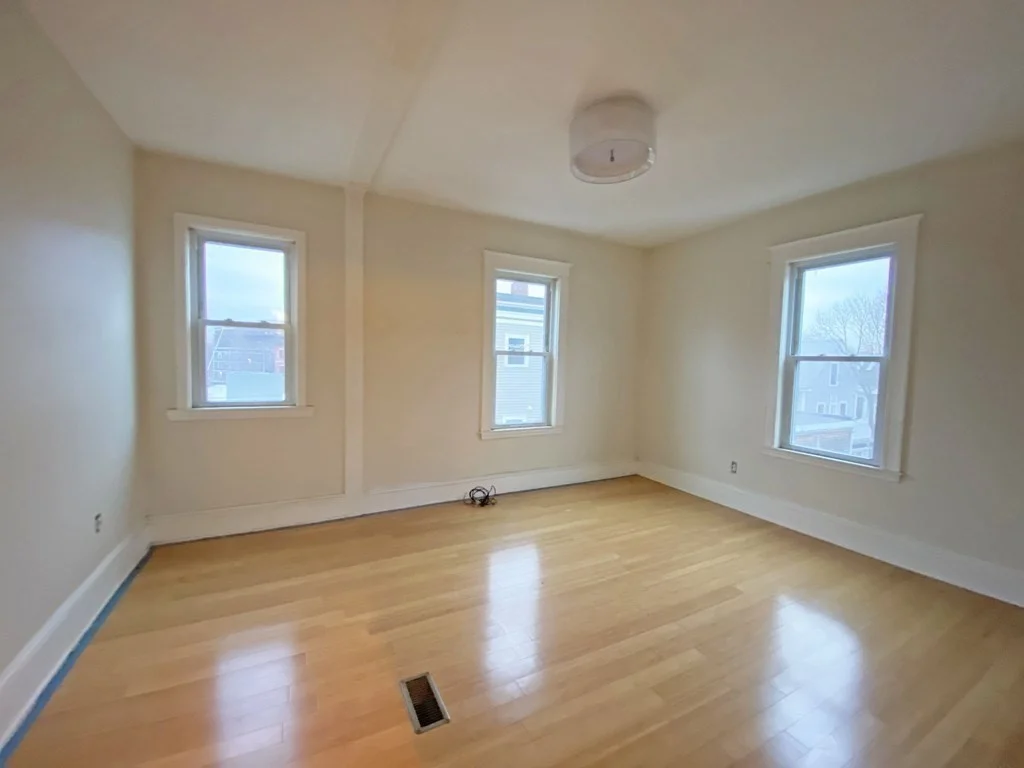3 bed, 1 bath apartment for rent at 339-3 Allston St Unit 3, Cambridgeport — photo 11 of 16